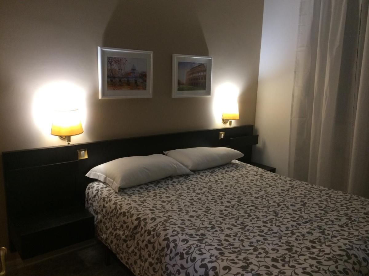 La Dolce Vita Rome Ciampino Luaran gambar